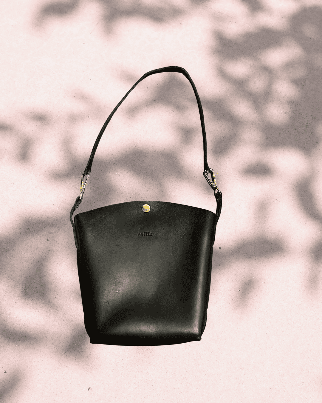 SCILLA Mäggi Crossbody – Pre-Loved Edition (Black) - Scilla
