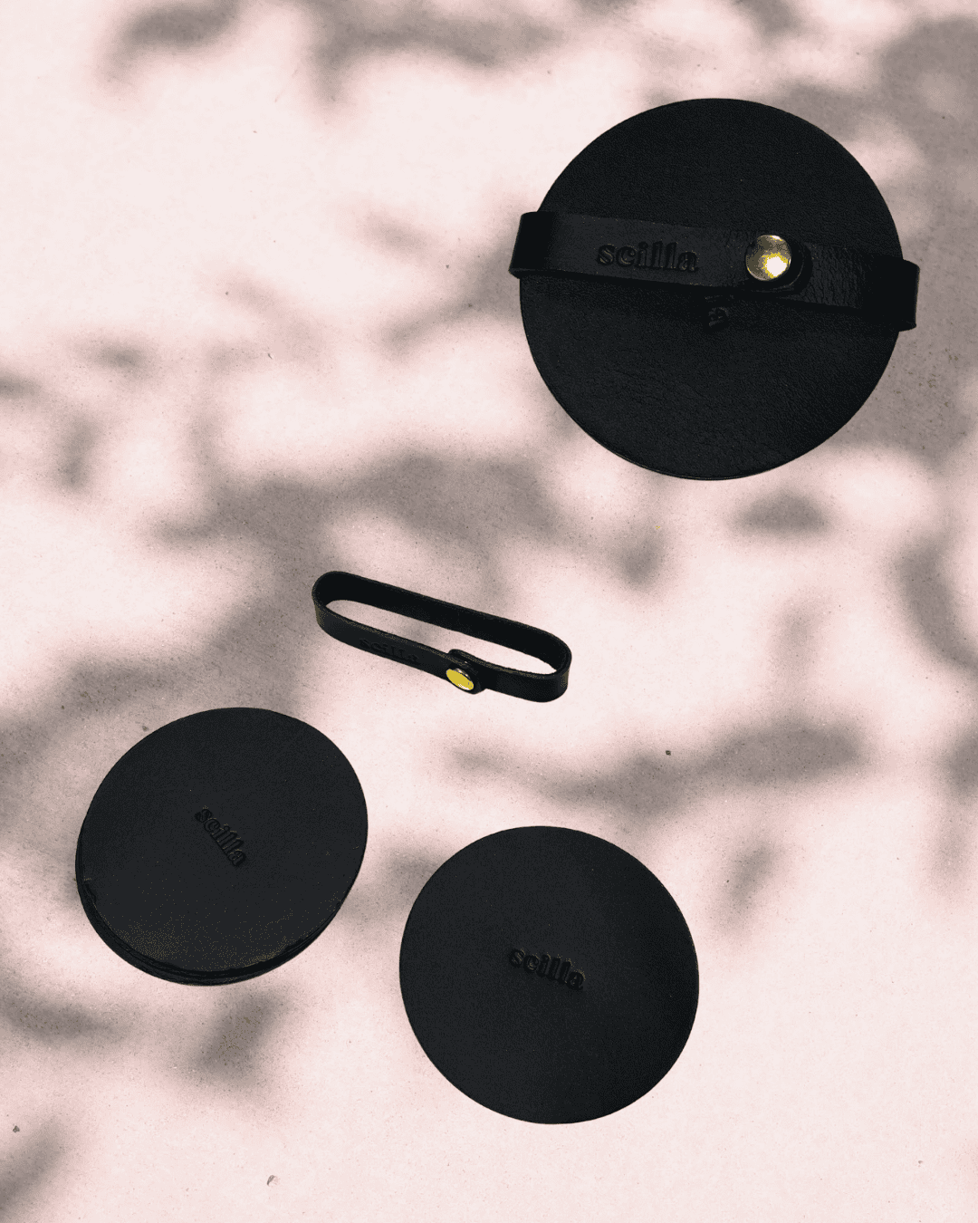 Leather Coaster – Schwarz & Dunkelgrün