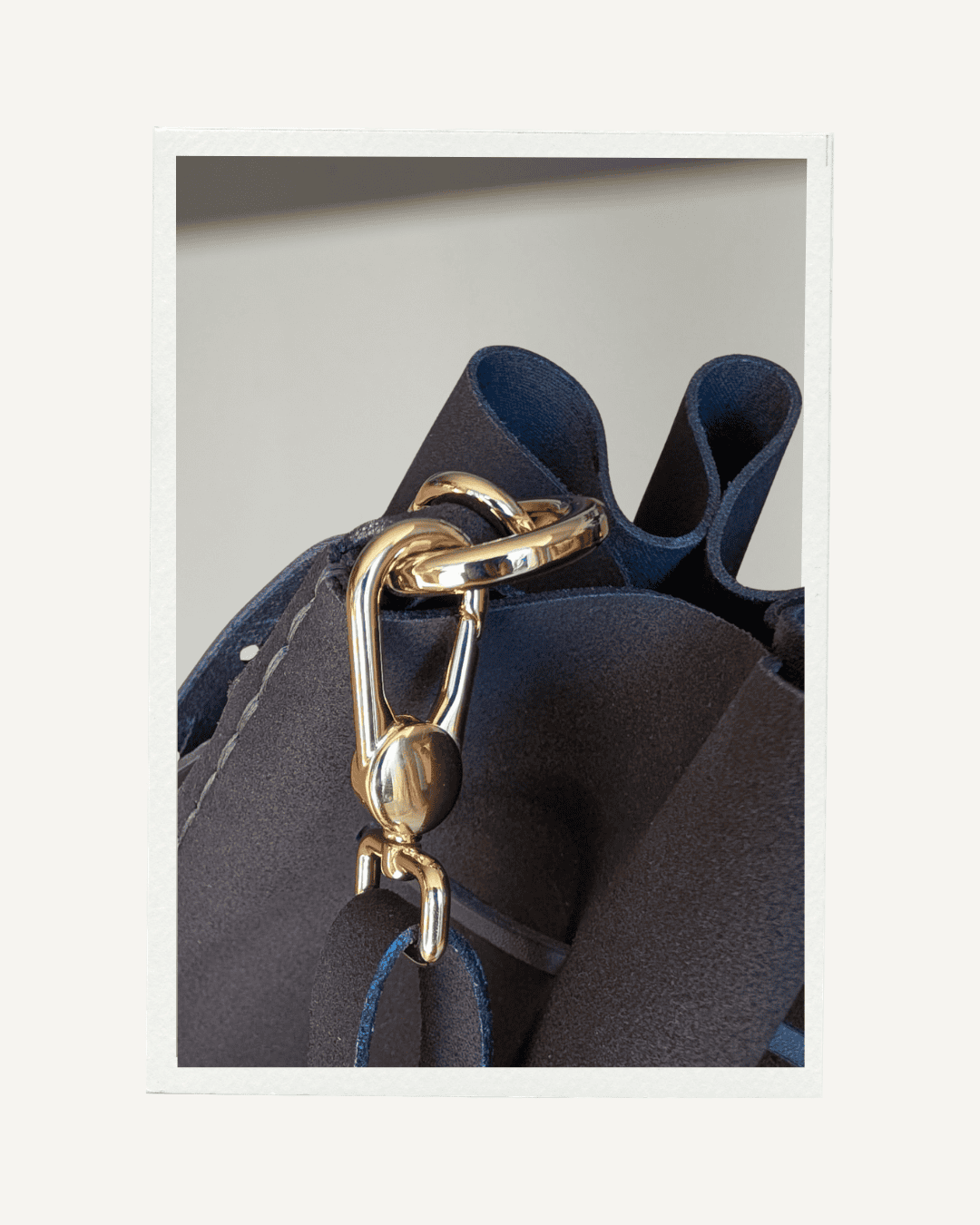 Scilla Bucket Bag - Handmade genuine leather bag with adjustable strap