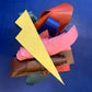 Lederstücke in verschiedenen Größen und Farben für dein DIY-Projekt - Scilla