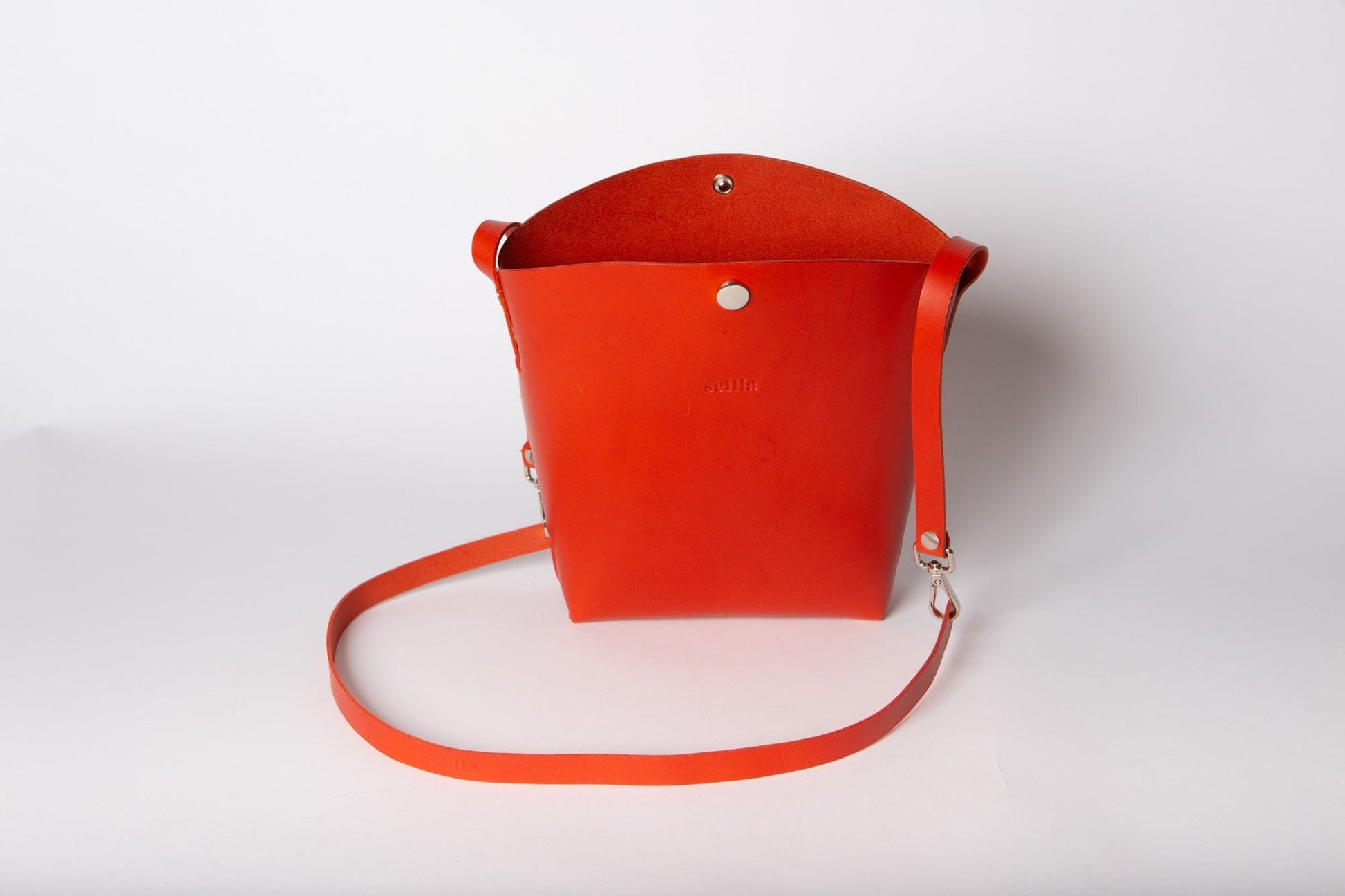 Mäggi Crossbody - Scilla